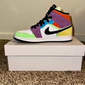 Women’s Air Jordan 1 Mid SE